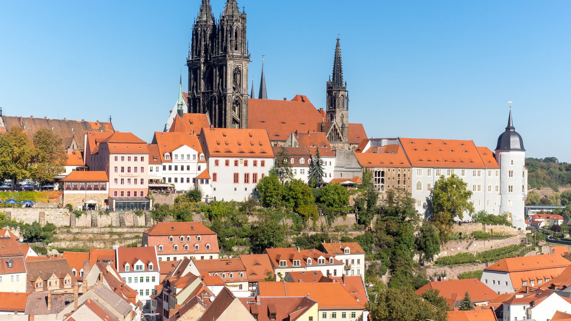 Altstadt von Meißen mit Blick auf die Albrechtsburg und den Dom zu Meißen // Old town of Meissen with the Albrechtsburg castle and cathedrale