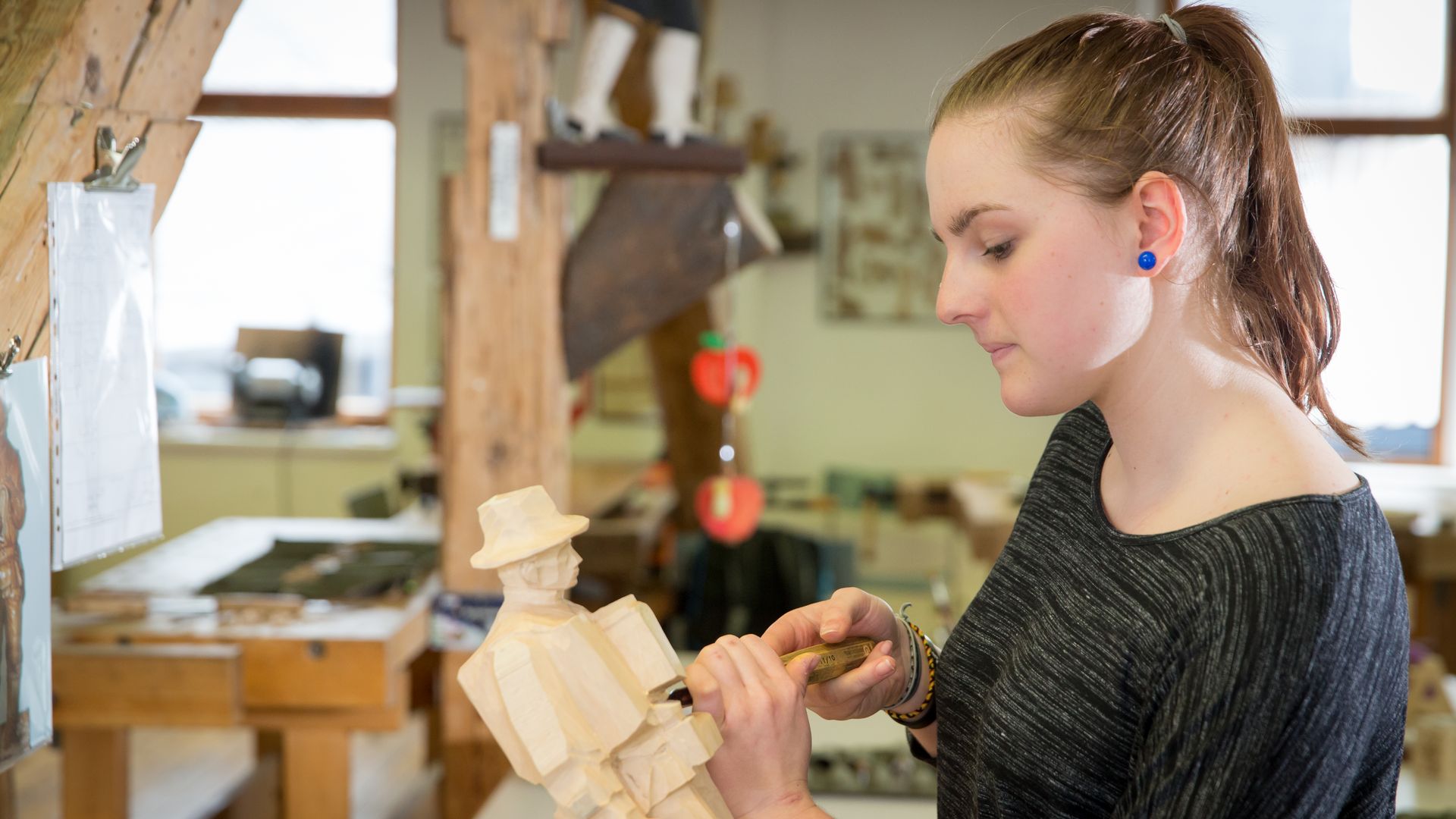 Schnitzschule "Paul Schneider" in Annaberg-Buchholz // Woodcarving workshop in Annaberg-Buchholz