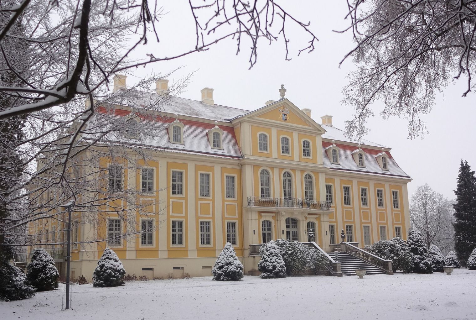 Barockschloss Rammenau im Winter // Rammenau Baroque Castle in Winter