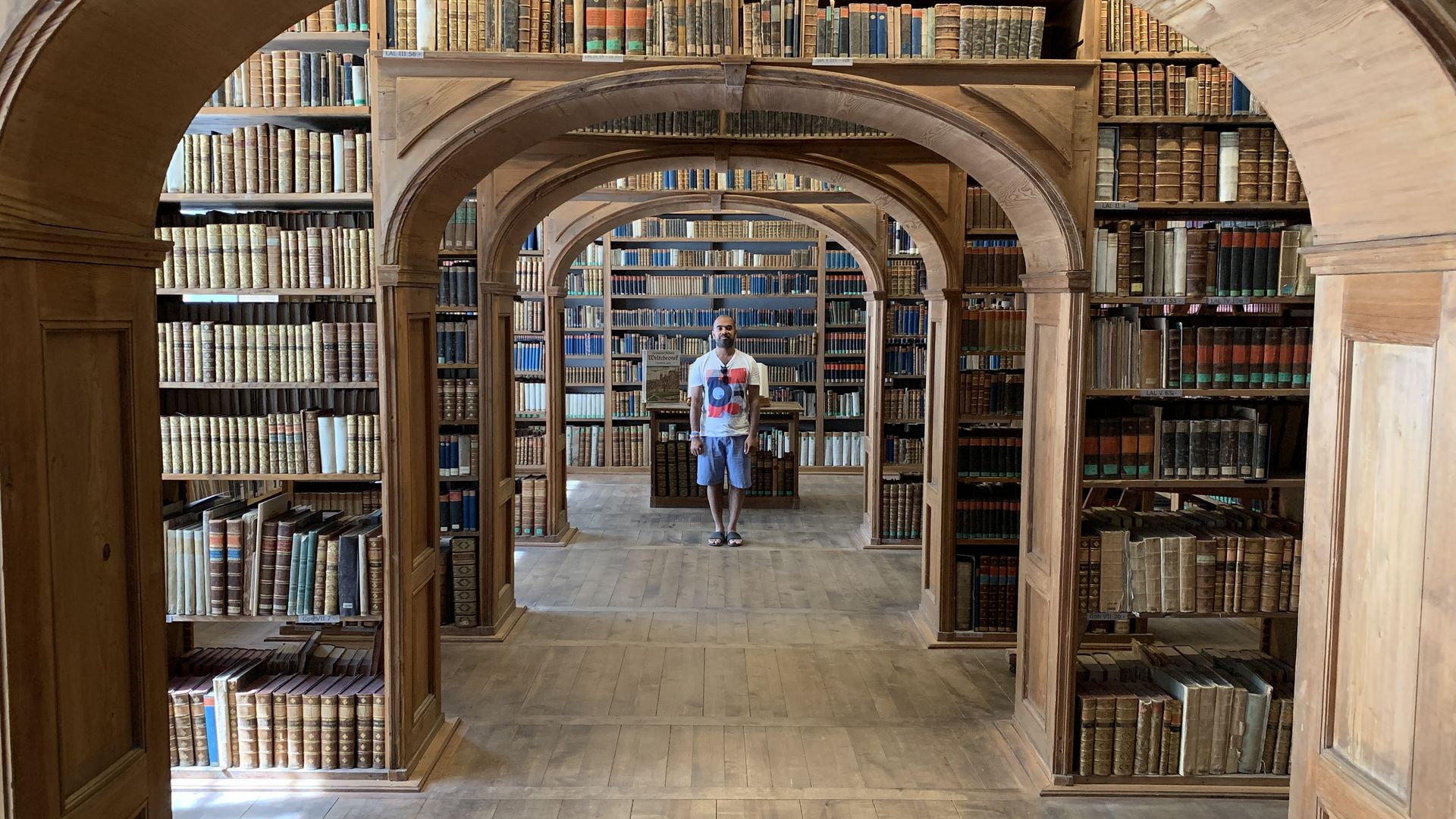 Historischer Büchersaal der Oberlausitzischen Bibliothek der Wissenschaften in Görlitz // Historical library hall of the Upper Lusatian society of sciences in Görlitz