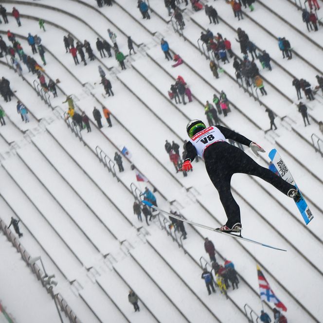 Sparkassen Vogtland Arena im Winter